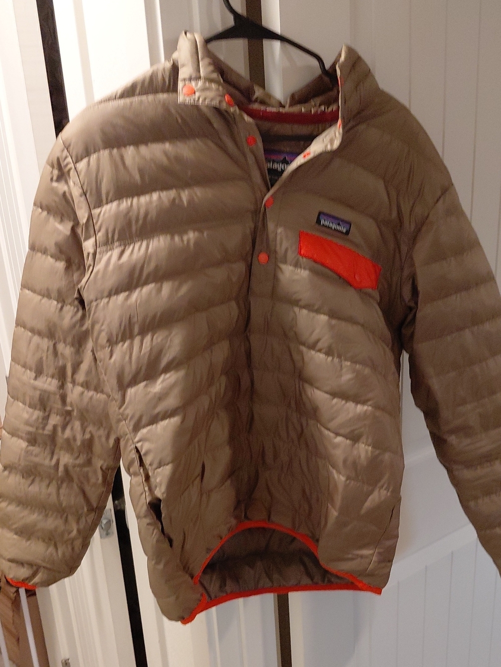 Patagonia Men’s Puffer Jacket in Khaki with Orange Accents